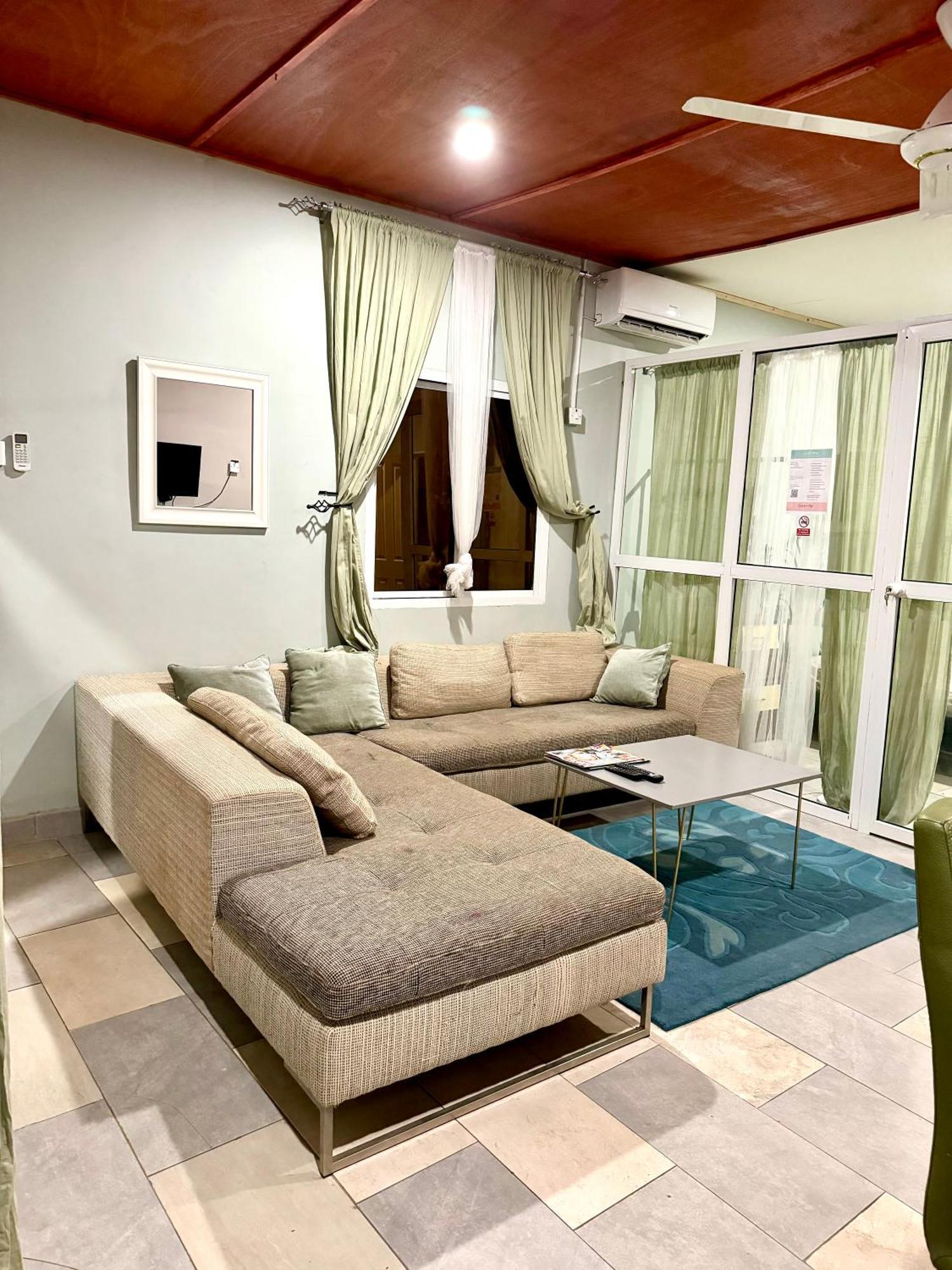Yazmin Studio Residence Lamin Beretto Exterior photo